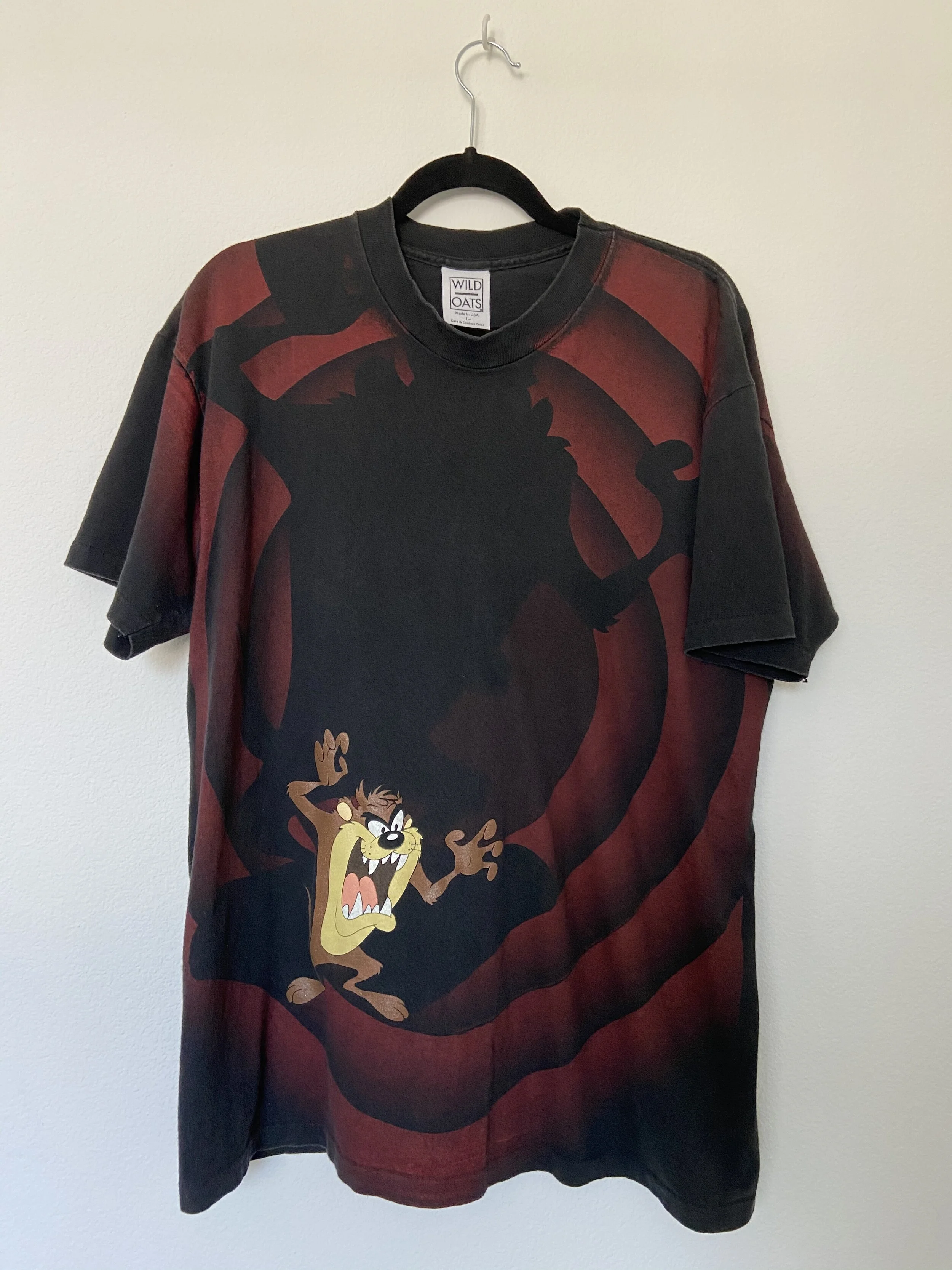 Vintage Wild Oats Tasmanian Devil Looney Tunes T-Shirt — DEAD